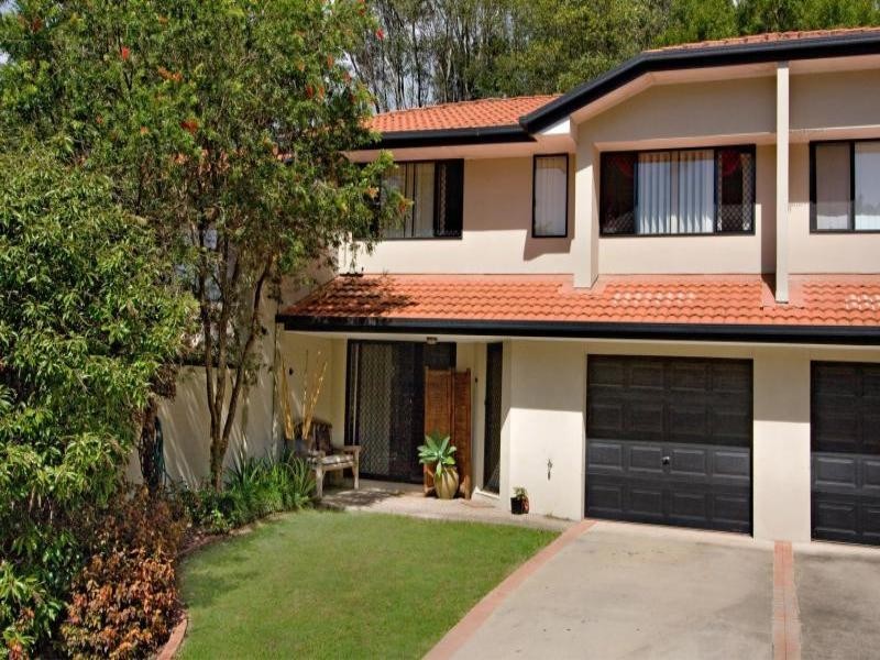 8/4 Karri Court, Burleigh Heads QLD 4220