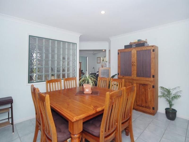 35 Northlakes Drive, Elanora QLD 4221