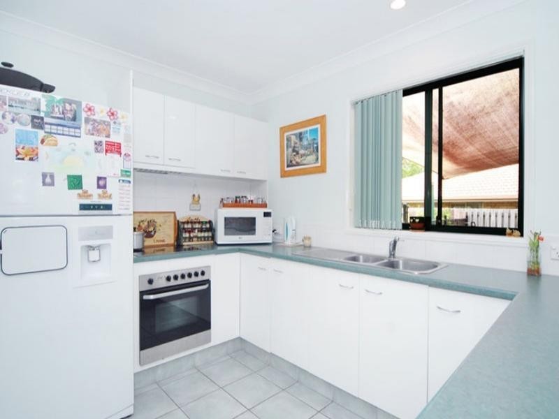 35 Northlakes Drive, Elanora QLD 4221