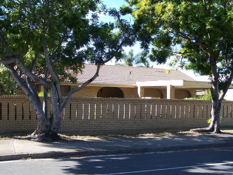 93 Te Peters Drive, Broadbeach QLD 4218