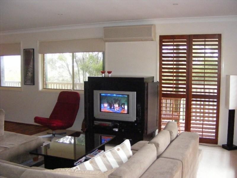 5 Bunbury Avenue, Elanora QLD 4221