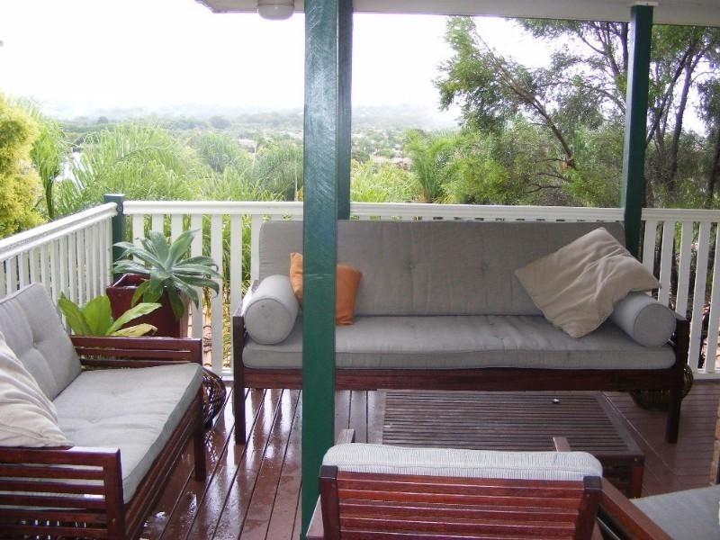 5 Bunbury Avenue, Elanora QLD 4221