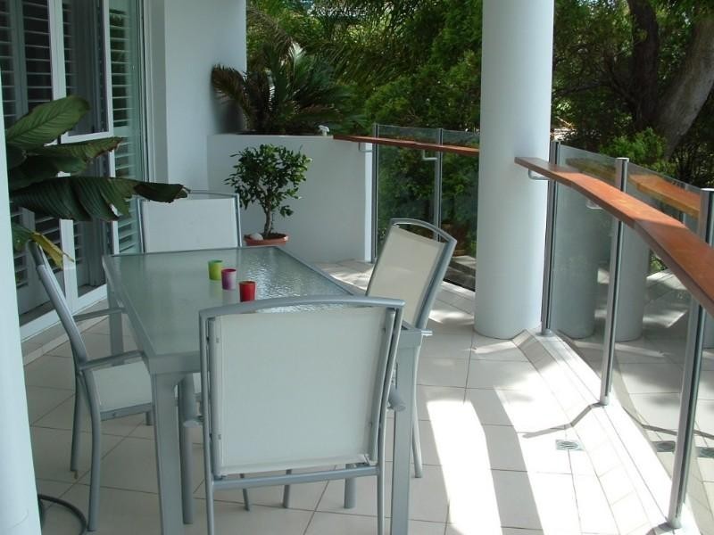 4/50-52 Rutledge Street, Coolangatta QLD 4225