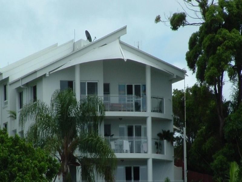 4/50-52 Rutledge Street, Coolangatta QLD 4225