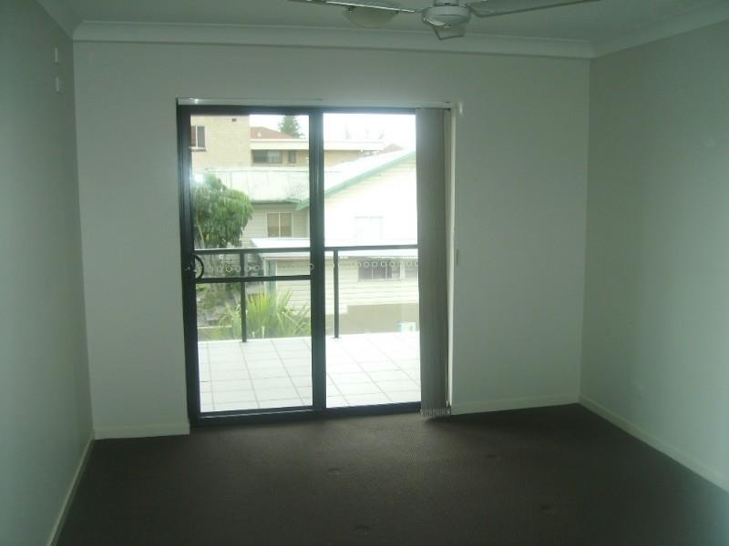 12/111-113 Golden Four Drive, Bilinga QLD 4225