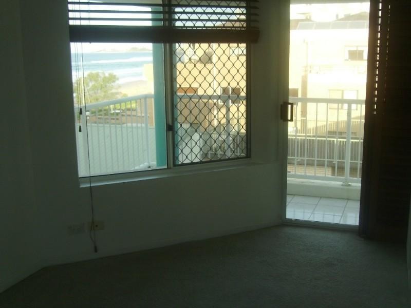 12/111-113 Golden Four Drive, Bilinga QLD 4225