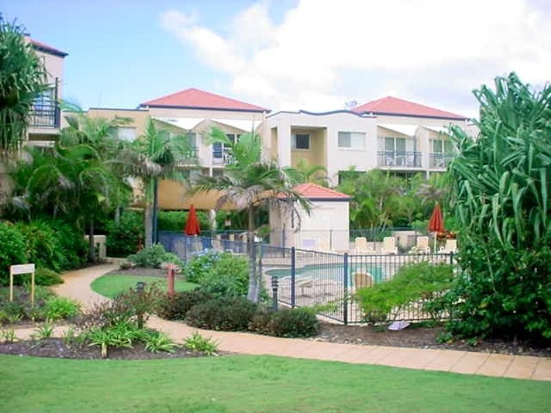 5/437 Golden Four Drive, Tugun QLD 4224