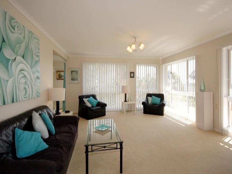 40 Buckingham Way, Elanora QLD 4221