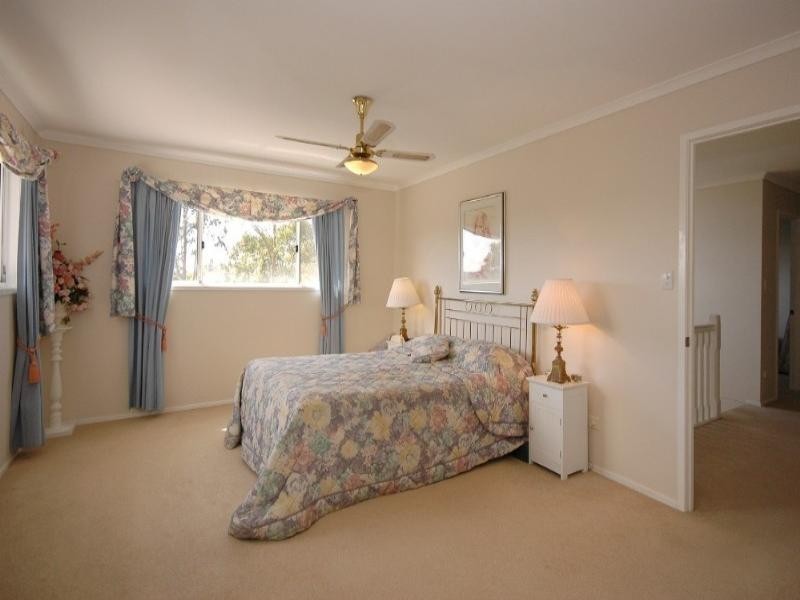40 Buckingham Way, Elanora QLD 4221