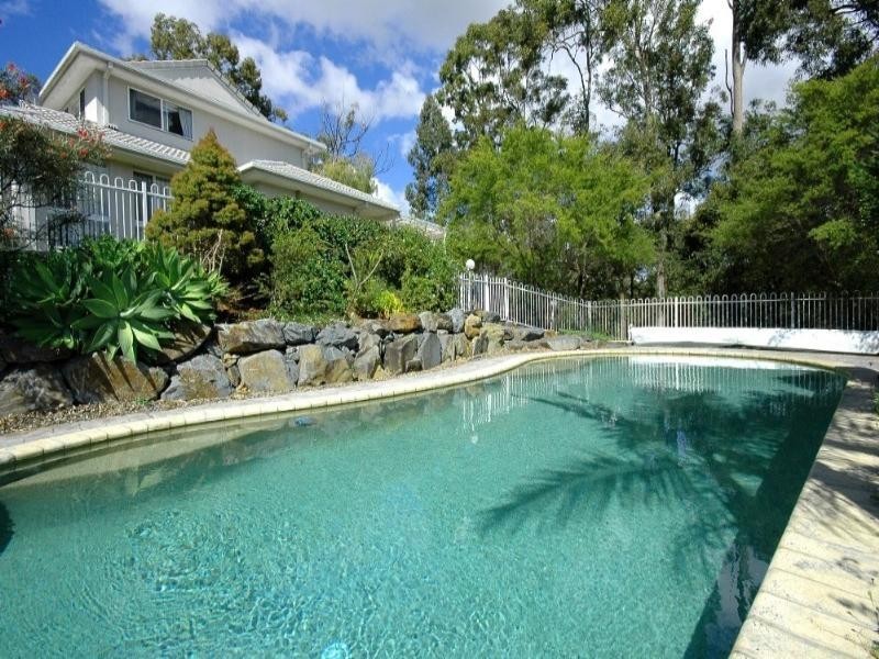 40 Buckingham Way, Elanora QLD 4221
