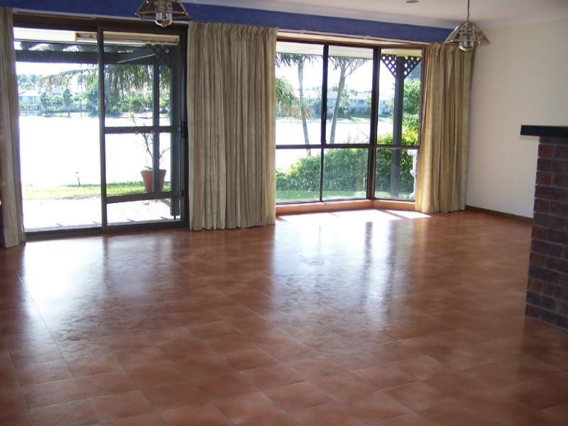 87 Guineas Creek Road, Elanora QLD 4221