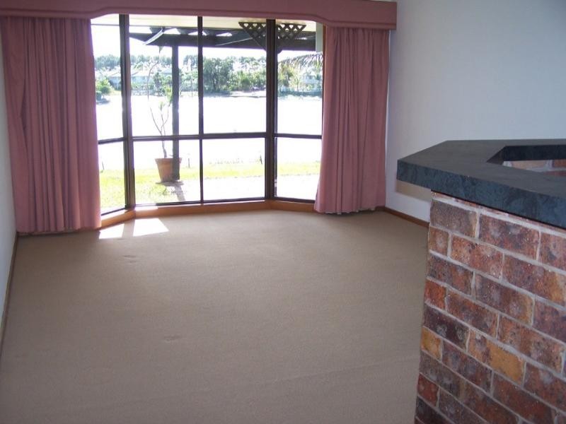 87 Guineas Creek Road, Elanora QLD 4221