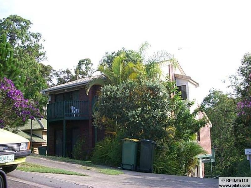 2/9 Daisy Street, Elanora QLD 4221