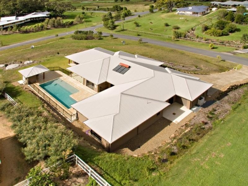 24 Tobin Way, Tallebudgera QLD 4228