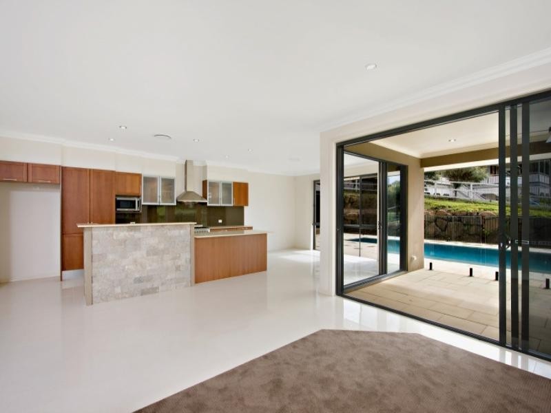 24 Tobin Way, Tallebudgera QLD 4228