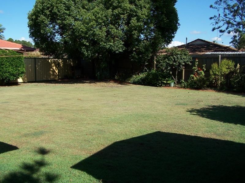 3 Pinon Close, Elanora QLD 4221