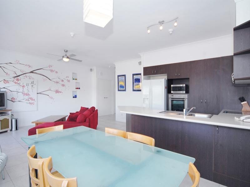 76/955 Gold Coast Highway, Palm Beach QLD 4221