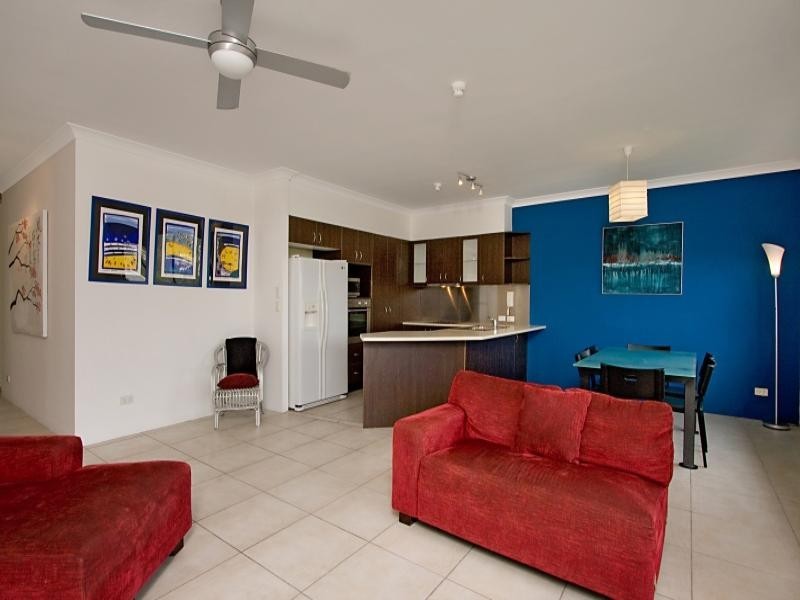 76/955 Gold Coast Highway, Palm Beach QLD 4221