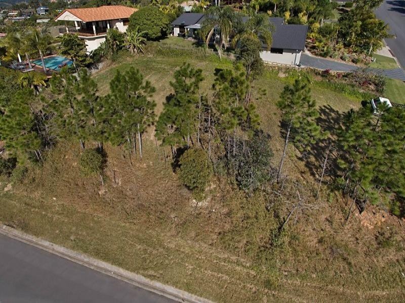 12 Swanbourne Way, Elanora QLD 4221