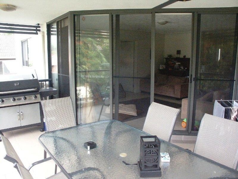 4/66 Mclean Street, Coolangatta QLD 4225