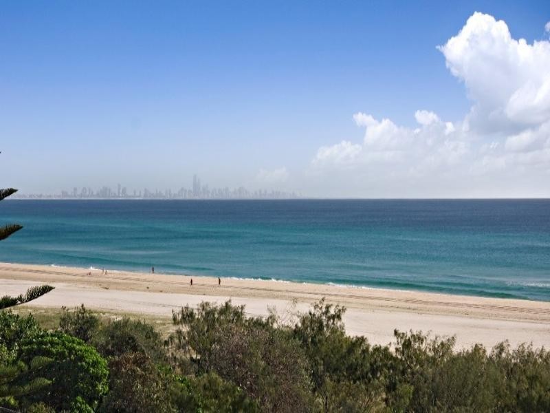 11/405 Golden Four Drive, Tugun QLD 4224