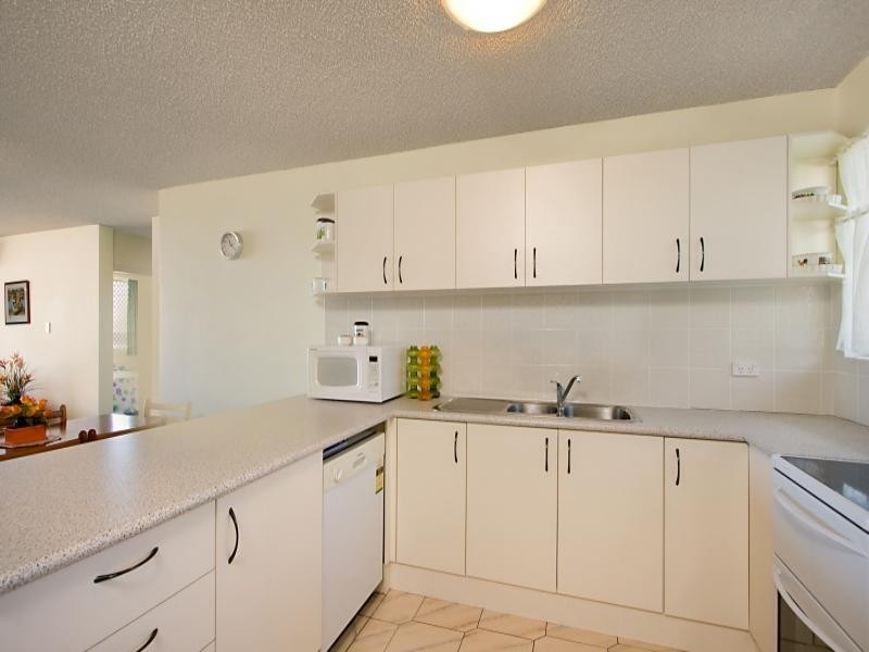 8/4 Musgrave Street, Kirra QLD 4225