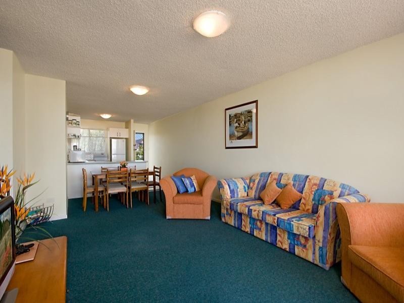 8/4 Musgrave Street, Kirra QLD 4225