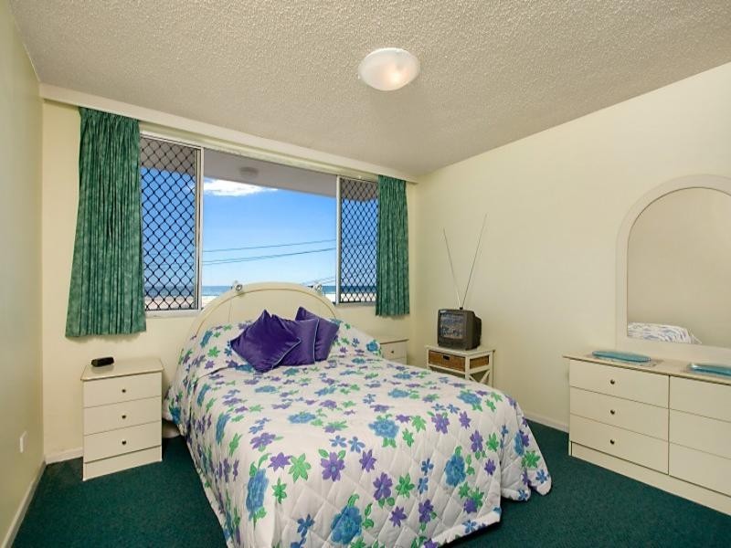 8/4 Musgrave Street, Kirra QLD 4225