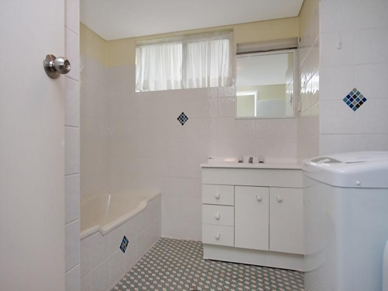 8/4 Musgrave Street, Kirra QLD 4225