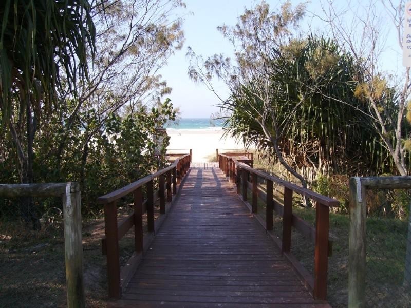 8/144 Pacific Parade, Bilinga QLD 4225