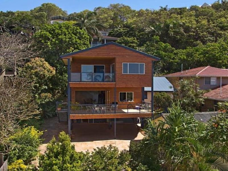 810 Pacific Parade, Currumbin QLD 4223