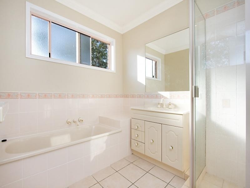 78 Silver Glade Drive, Elanora QLD 4221