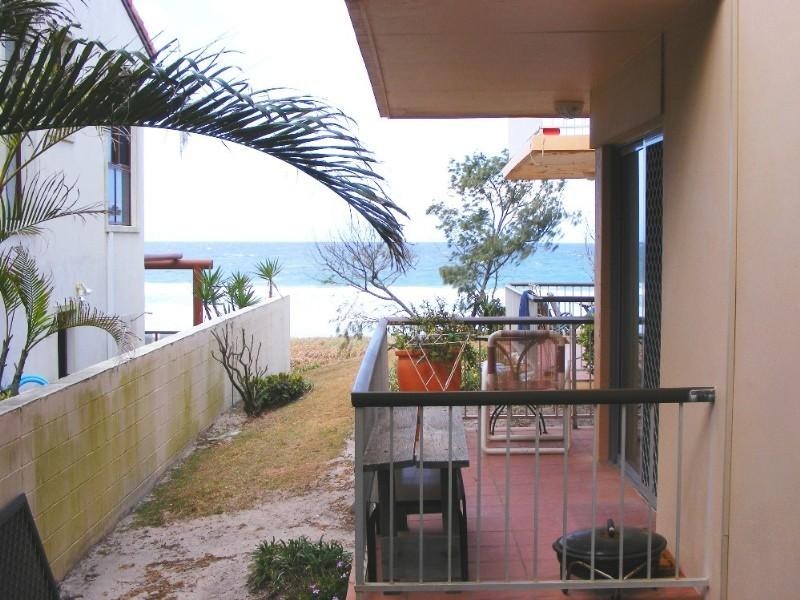 1/107 Hedges Avenue, Mermaid Beach QLD 4218