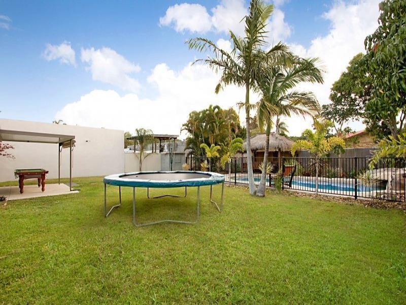 102 Tahiti Avenue, Palm Beach QLD 4221