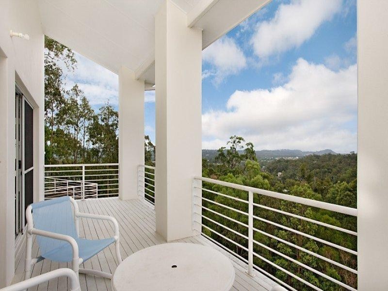 15-17 Buckingham Way, Elanora QLD 4221