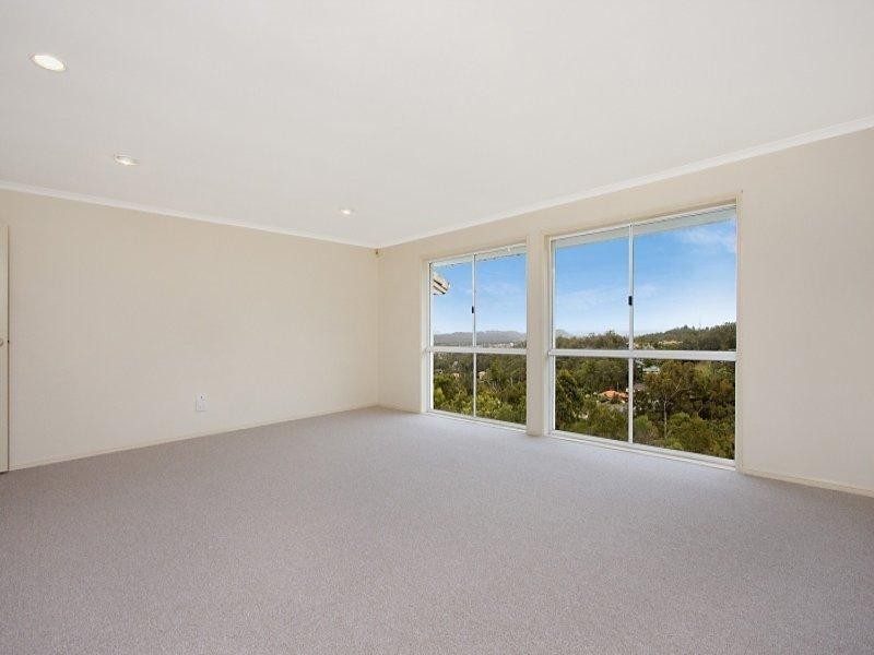 15-17 Buckingham Way, Elanora QLD 4221