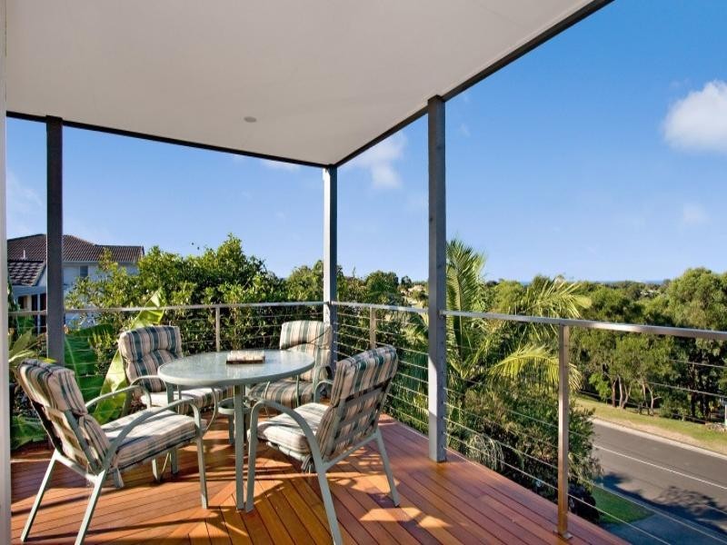 31 Jarrahdale Drive, Elanora QLD 4221