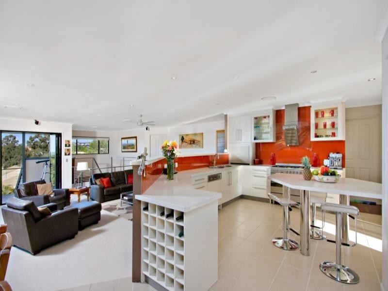 31 Jarrahdale Drive, Elanora QLD 4221