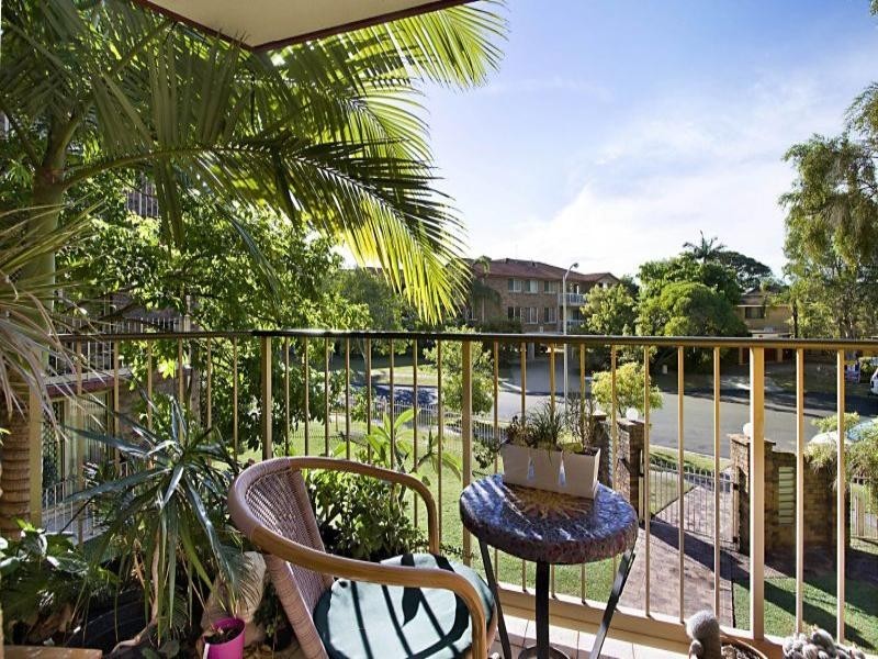 5/4 Rolan Court, Palm Beach QLD 4221