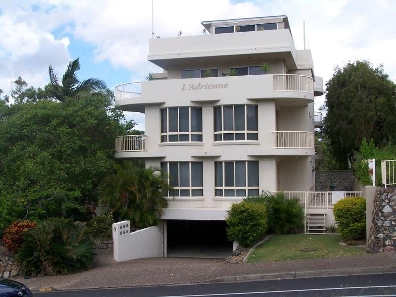 2/4 Teemangum Street, Tugun QLD 4224