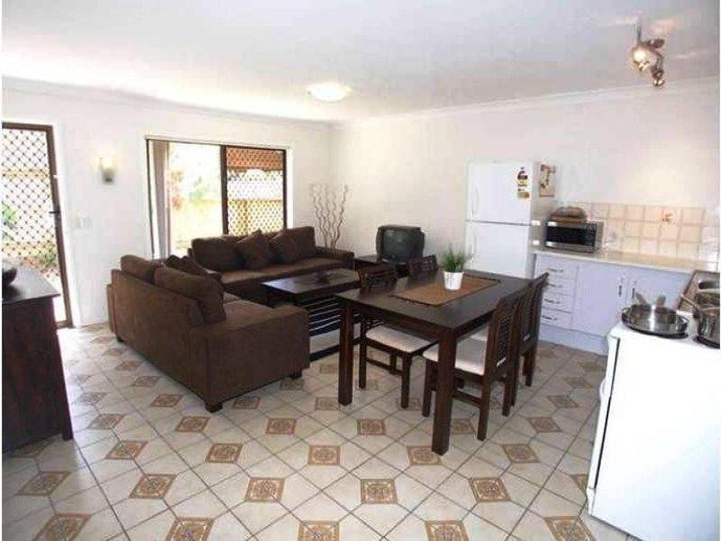 1/10 Jodie Street, Tugun QLD 4224