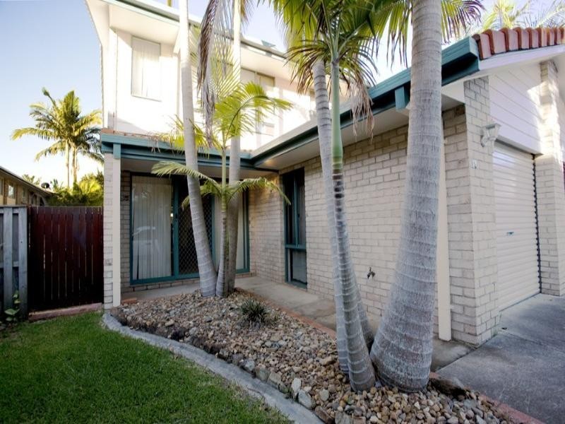 10/13 Cupania Place, Elanora QLD 4221
