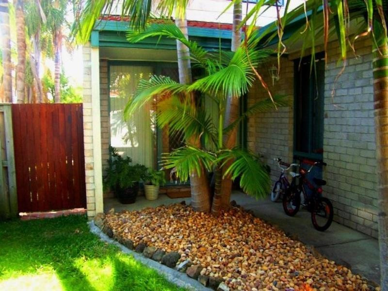 10/13 Cupania Place, Elanora QLD 4221