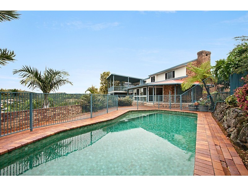 15 Bob Barnard Drive, Tugun QLD 4224