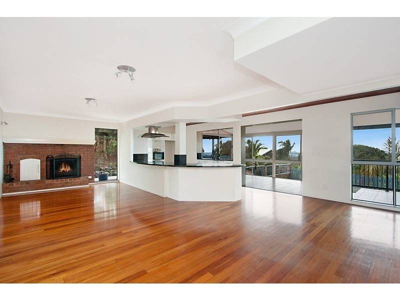 15 Bob Barnard Drive, Tugun QLD 4224