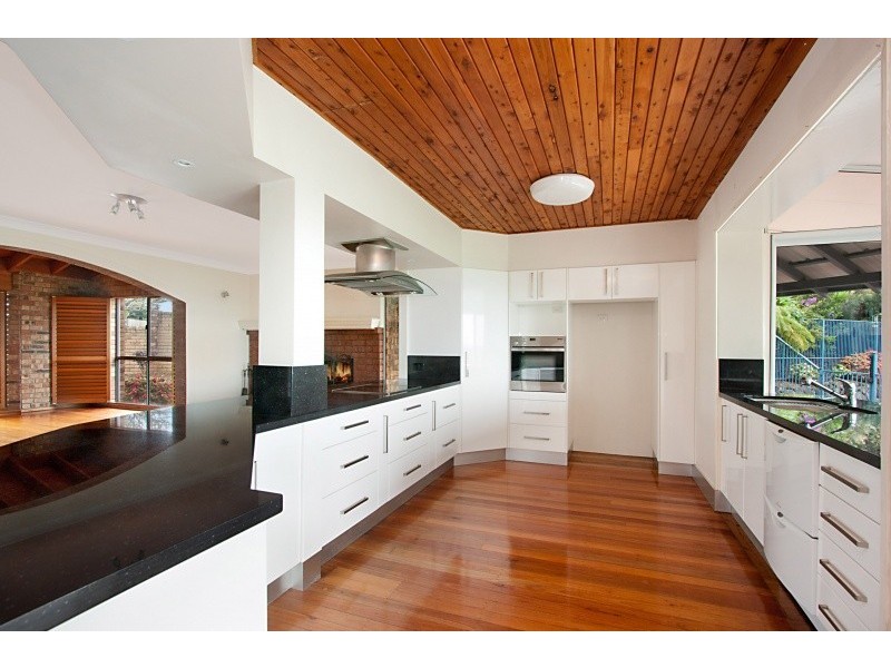 15 Bob Barnard Drive, Tugun QLD 4224