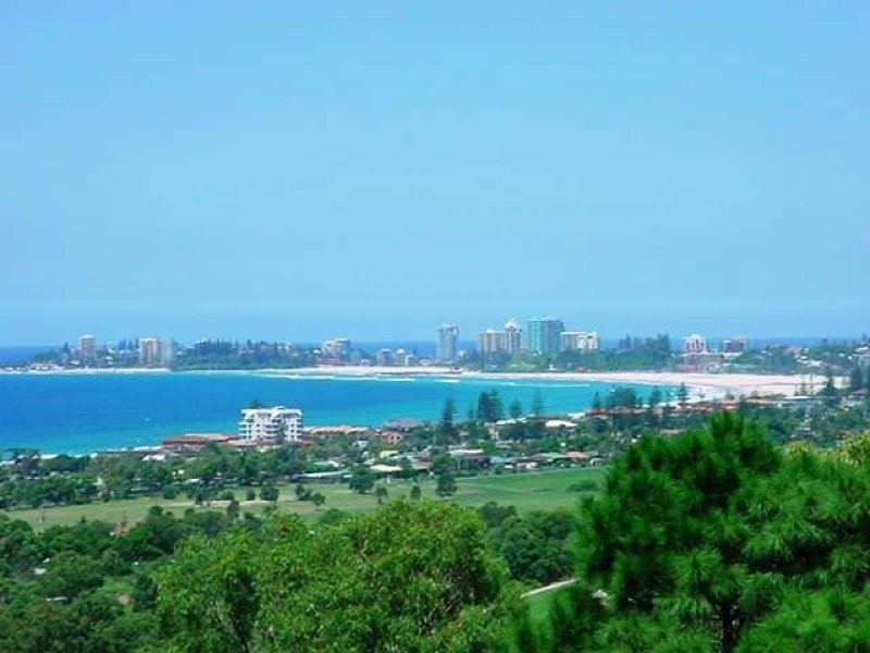 15 Bob Barnard Drive, Tugun QLD 4224