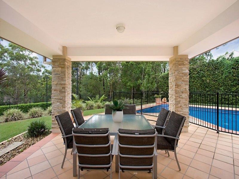 4 Buckingham Way, Elanora QLD 4221