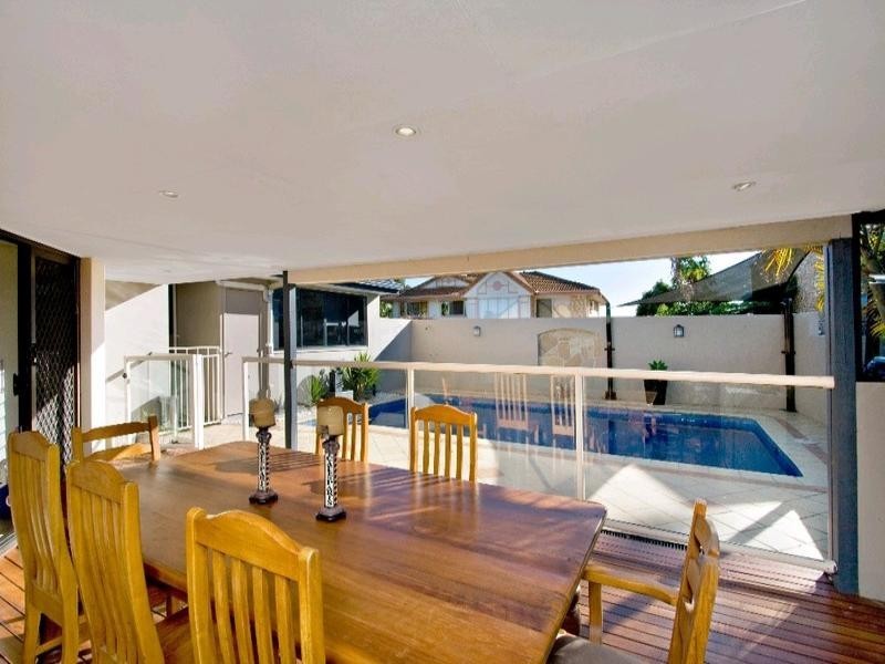31 Jarrahdale Drive, Elanora QLD 4221