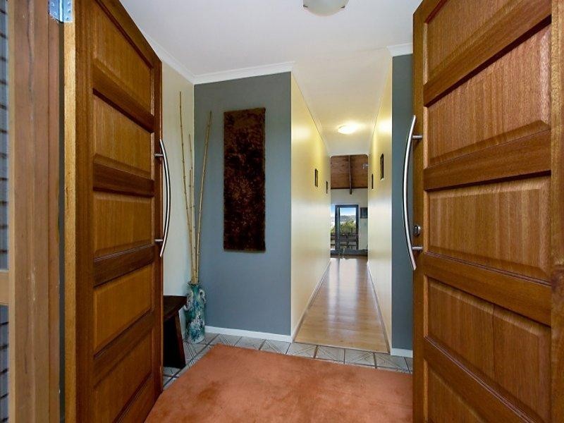 126 Simpsons Road, Currumbin Waters QLD 4223